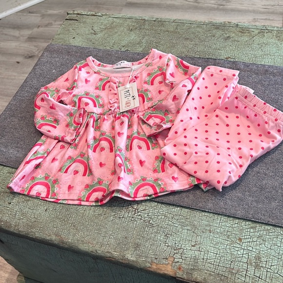 Pete + Lucy Strawberry Rainbow Pant Set Size 0 to 6 mon - Picture 2 of 6